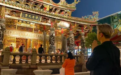 Wanhua Nightlife Walking Tour in Taipei
