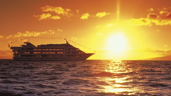 Star of Honolulu Sunset Dinner and Show Cruises in O'ahu
