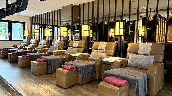 Orange Blossom Vietnamese Shampoo Club in Taipei Zhongshan