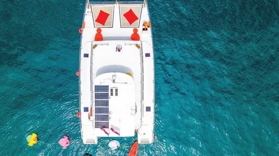 Yilan: Guishan Island Landing & Whale and Dolphin Watching & Milk Sea Around the Island|Xinfufeng No. 36 8 Yilan: Guishan Island Landing & Whale and Dolphin Watching & Milk Sea Around the Island|Xinfufeng No. 36