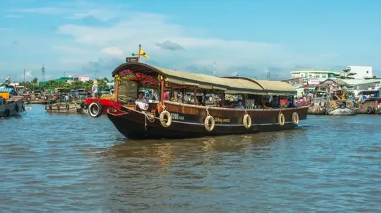 Iconic Mekong Delta Day Tour with Chinese, Japanese, Korean Guide