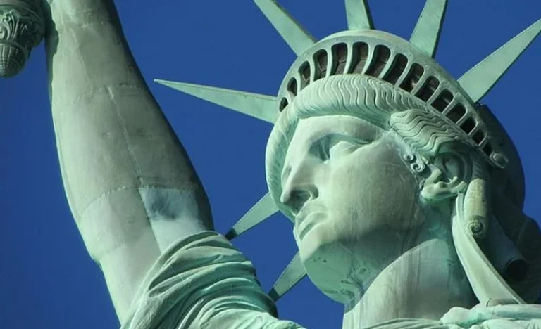 New York Statue of Liberty Cruise and St. Patrick