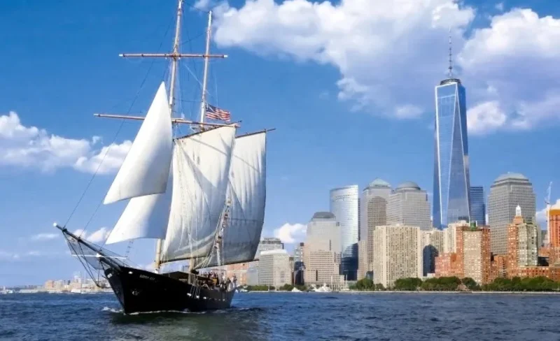 Clipper City Afternoon Golden Hour Cocktail Sail Experience in NYC