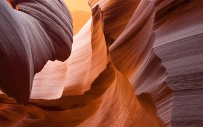 Lower Antelope Canyon & Horseshoe Bend Bus Tour from Las Vegas Lower Antelope Canyon & Horseshoe Bend Bus Tour from Las Vegas