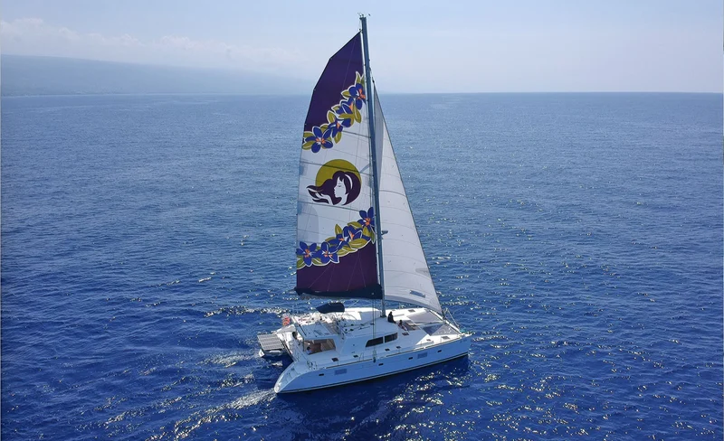 Luxury Catamaran Yacht Snorkel Sail Experience in Kailua