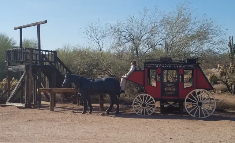 Apache Trail Adventure Day Tour from Scottsdale and Phoenix