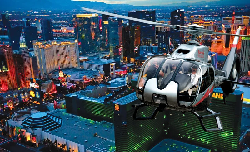 Savory Bites & Neon Lights Food Tour in Las Vegas