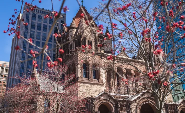 Historical and Highlights Tour in Boston