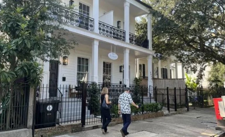 New Orleans Garden District 2-Hour Walking Tour