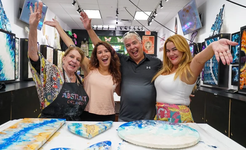 Fluid Art Class Experience in Orlando