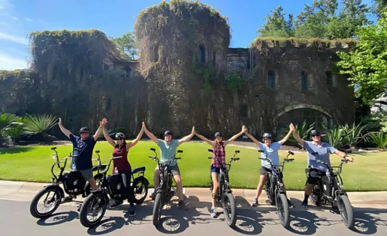 Biker Gang E-Bike Tour in Austin