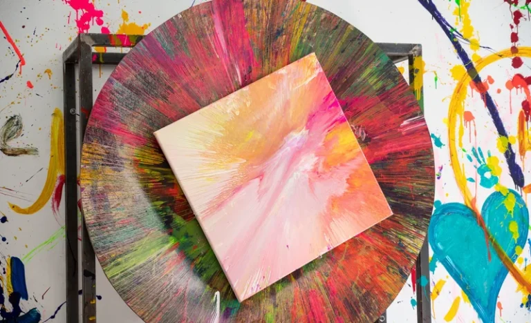 Spinning Private Art Experience in Los Angeles