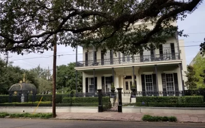 Garden District Tour