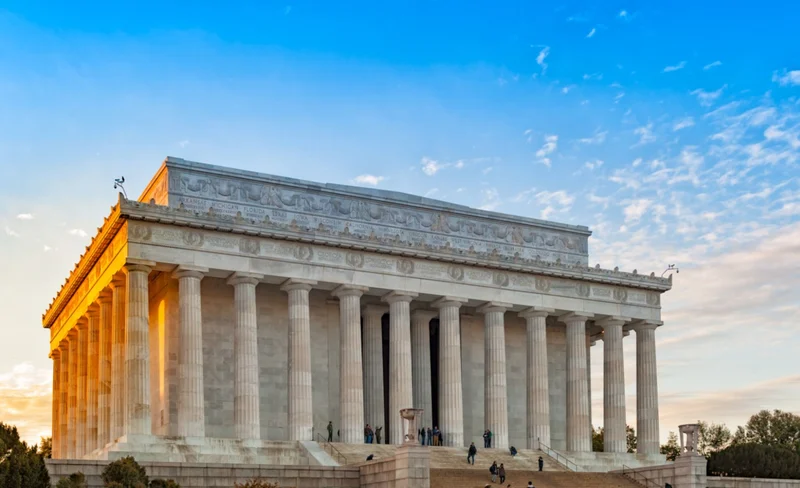 Washington DC Monuments Self-Guided Walking Trip