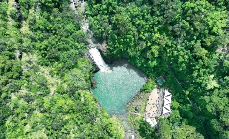 Oahu Waimea Waterfall Swim and Hiking (Mini Breakfast & Lunch Included)