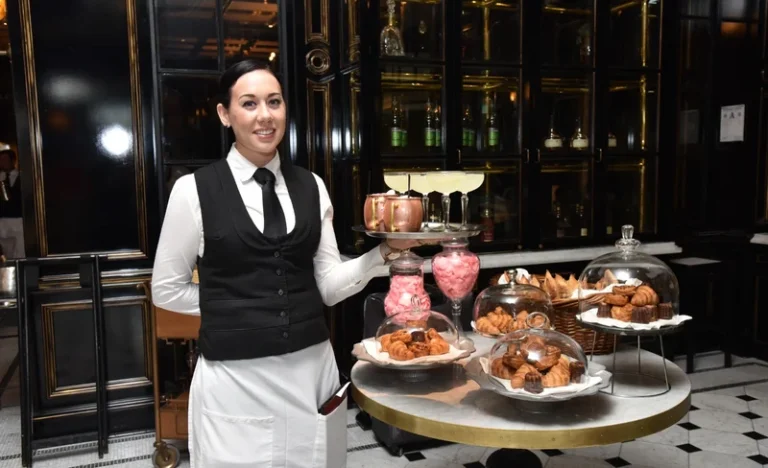 Lip Smacking Boozy Brunch in Las Vegas