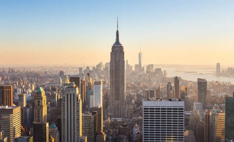 New York City Driving and Walking Trip with Audio Guide