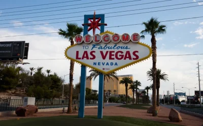 5D4N Las Vegas, Sedona, Monument Valley, Horseshoe Bend and Antelope Canyon Tour from Los Angeles