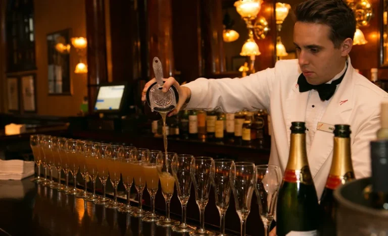 New Orleans Cocktail History Walking Tour