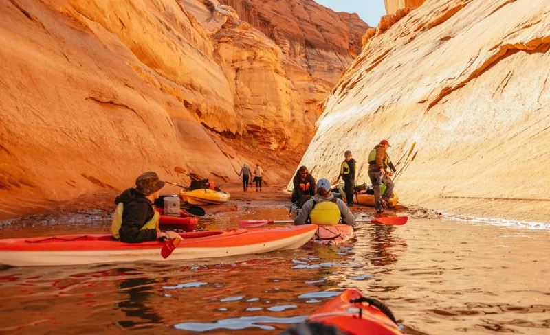 Lake Powell Kayak and Water Antelope Canyon Hike Tour