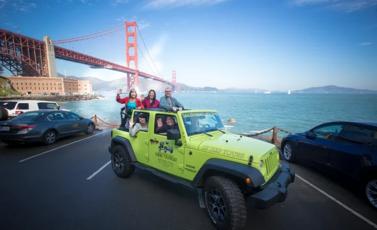 Private San Francisco City Tour in Open-air Jeep