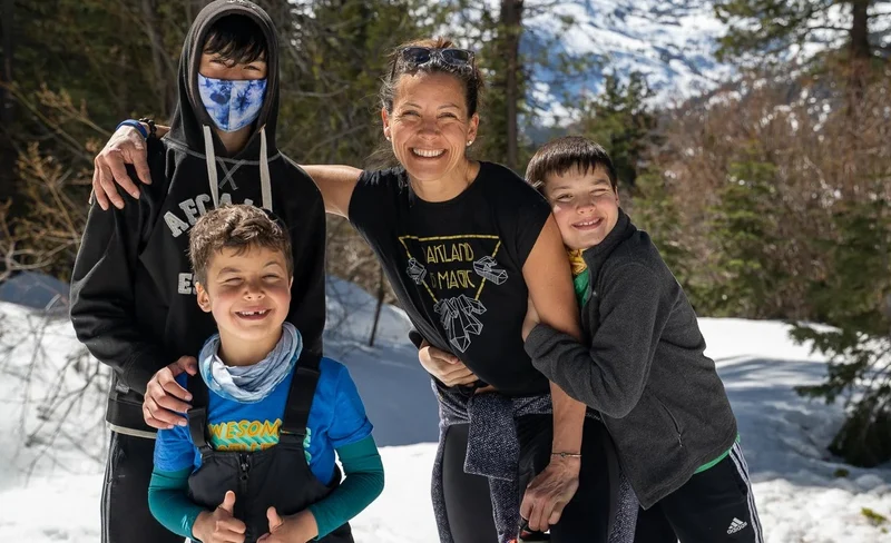 Beginner and Family Snowshoeing Tour in Tahoe