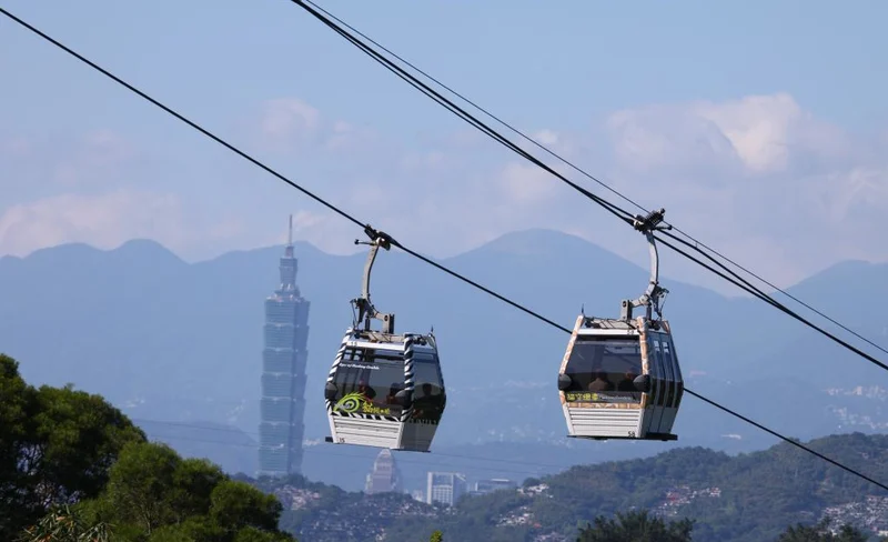 Taipei LGBTQ Queer Must-Visit Taipei Special Bus