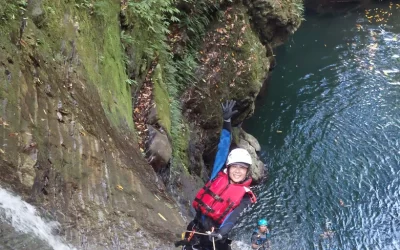 Xinbei Pinglin: Waterfall Canyoning