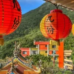 Northern Taiwan classic itinerary-Yehliu & Jiufen & Shifen carpooling one-day tour (hotel pick-up and drop-off)