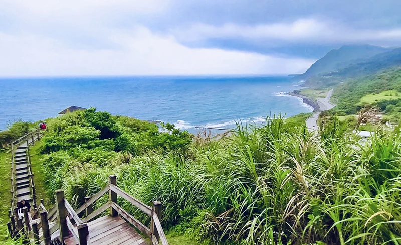 Glass Bead DIY Experience in Hualien by The Garden of Hope Foundation