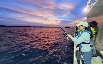 Keelung: Sea fishing experience for beginners & rice noodle soup buffet bar (exclusive gift of waterproof cold storage bag)