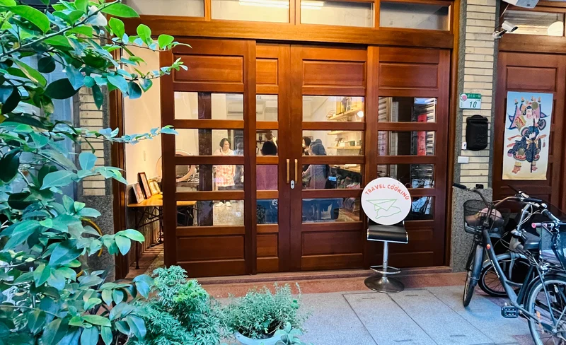 Tamsui Historic Site & Beitou Hot Spring Day Tour from Taipei