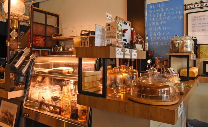 Nous Deux Cafe-MRT Dongmen Station