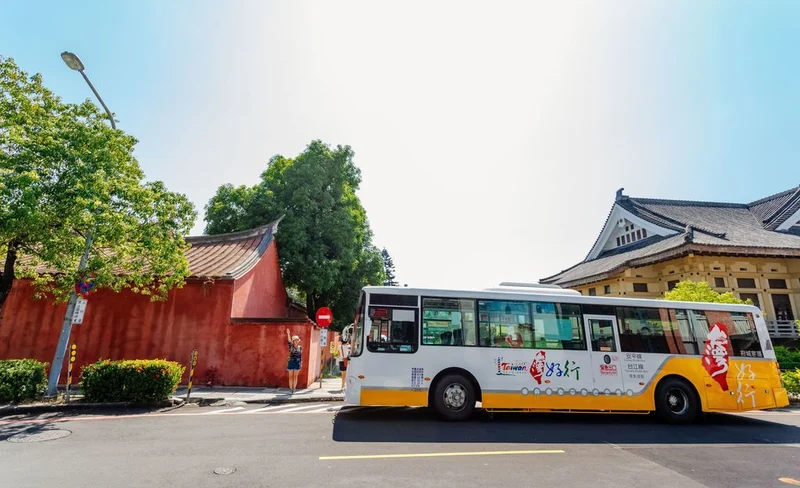 Tainan｜Motorcycle rental｜Pick up at Tainan Transit Station