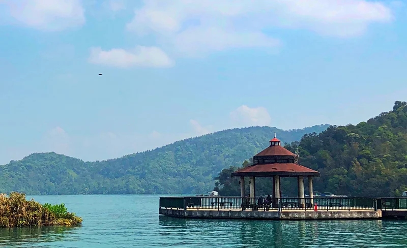 Two-day and two-night hiking experience at Nantou Qilai South Peak & Nanhua Mountain