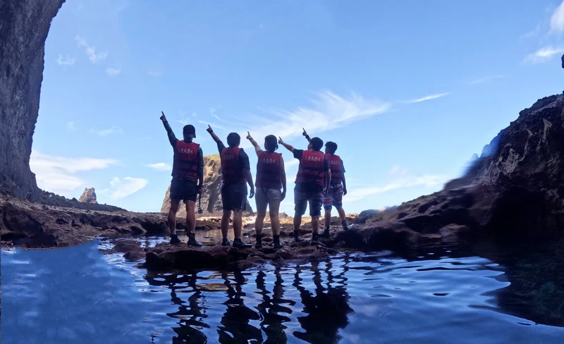 Green Island SUP and Canoe Experience in Taitung