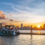 Ningxia Night Market & Dadaocheng Bar Tour in Taipei