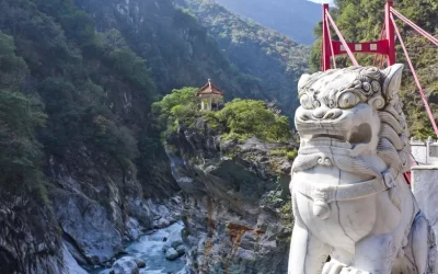 Hualien: Taroko Gorge One-Day Tour from Taipei