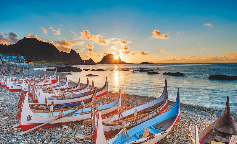 Green Island SUP and Canoe Experience in Taitung